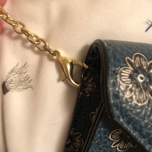 Green Floral Chain Crossbody/Wallet - Picture 5 of 6